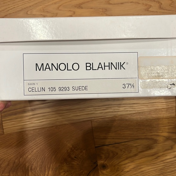 Manolo Blahnik cellin heel size 37.5  new and in box - Picture 3 of 4